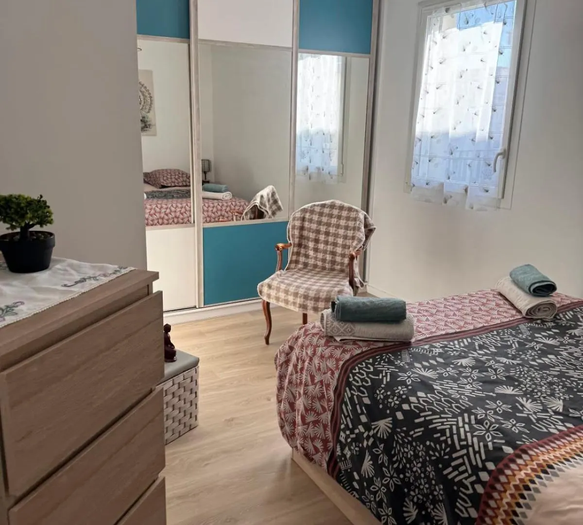 Le Secret Des Collines - South Facing Balcony Apartment Aix-les-Bains